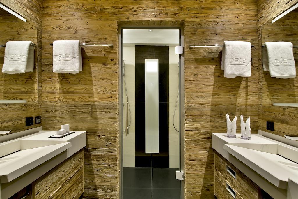 Pete Alpine Boutique Hotel - Klein Und Fein - Private Spa Suiten Und Zimmer St Anton am Arlberg Værelse billede